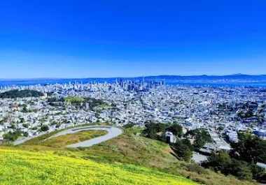 San Francisco skyline and Bay Area viewed from Twin Peaks hillside